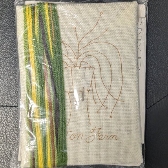 Vintage Boston Fern Jiffy Stitchery Kit - Picture 2 of 3